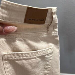 American Eagle Outfitters Cream Skinny Jeans